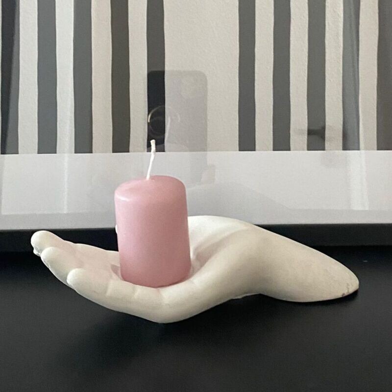 Silikon - Gießform - Teelichthalter “Gebende Hand” Silikon - Gießform - Teelichthalter “Gebende Hand”