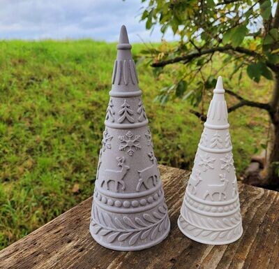 Silikon - Gießform - Weihnachtsbaum – RENTIER – kegelförmig in 2 Größen