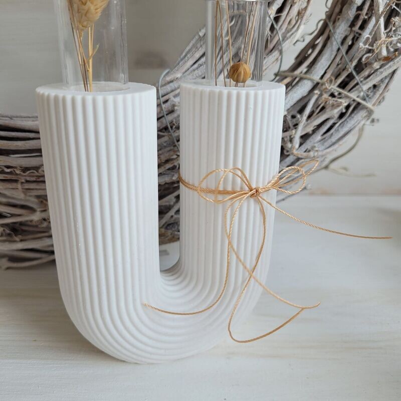 Silikon-Gießform - RAYHER Vase U-Form geriffelt Silikon-Gießform - RAYHER Vase U-Form geriffelt