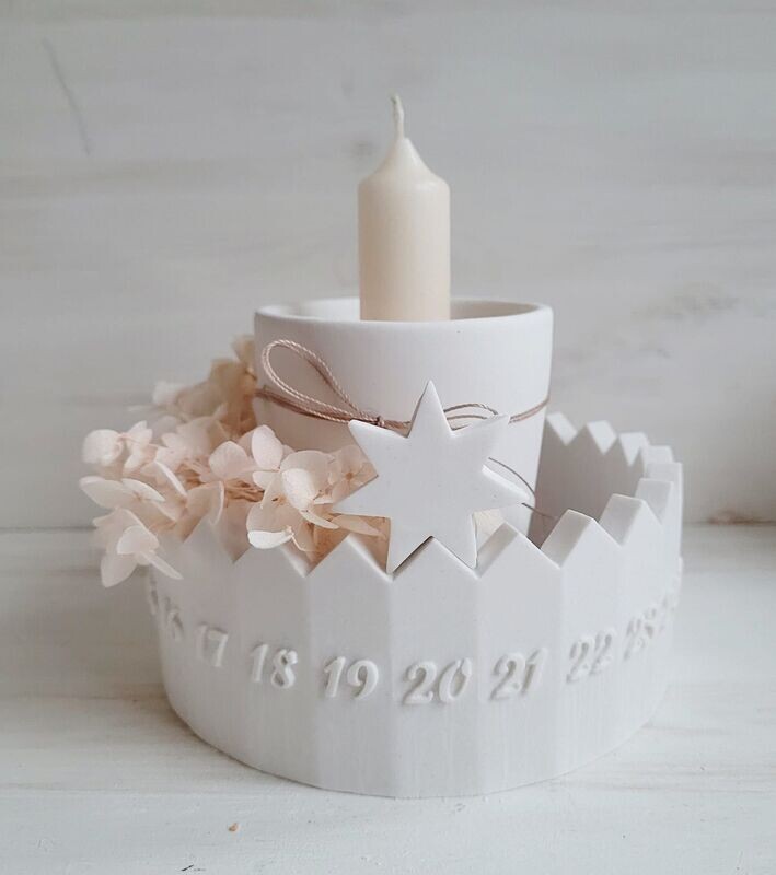 Silikon - Gießform - Kerzenhalter – Adventskalender – mit Stern für Datumsanzeige – 2-teilig Silikon - Gießform - Kerzenhalter – Adventskalender – mit Stern für Datumsanzeige – 2-teilig