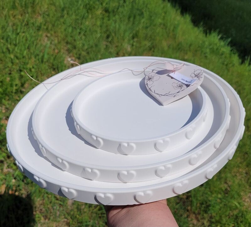 Silikon - Gießform - Dekoteller – Tablett – mit Herzen – 3 Größen Silikon - Gießform - Dekoteller – Tablett – mit Herzen – 3 Größen