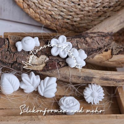 Silikon - Mehrfach - Gießform - Matte Blumen und Blüten – für 16 Figuren