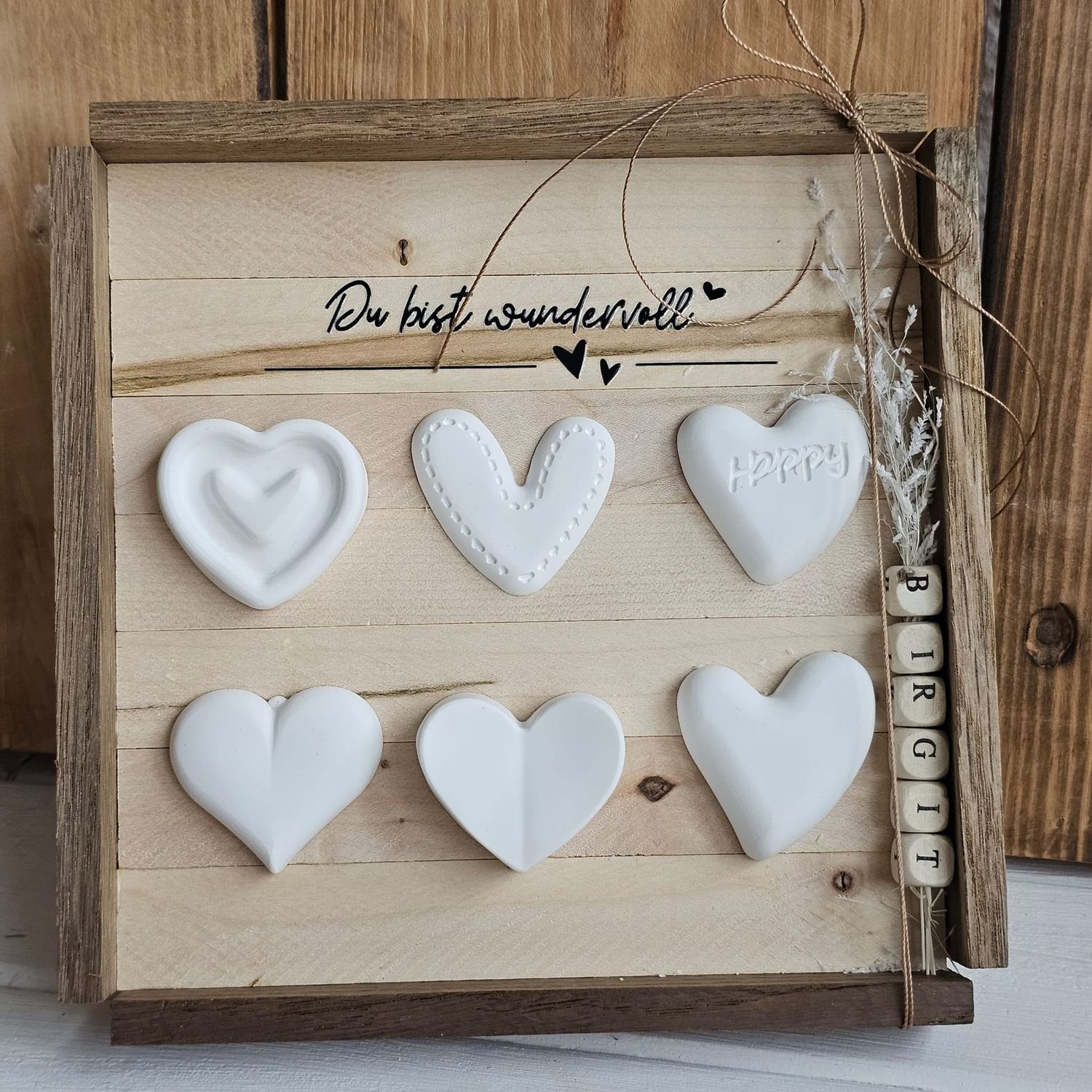 Silikonform - Mehrfach - Gießform -  "1 Matte für 12 Geschwungene Herzen/HAPPY♥"