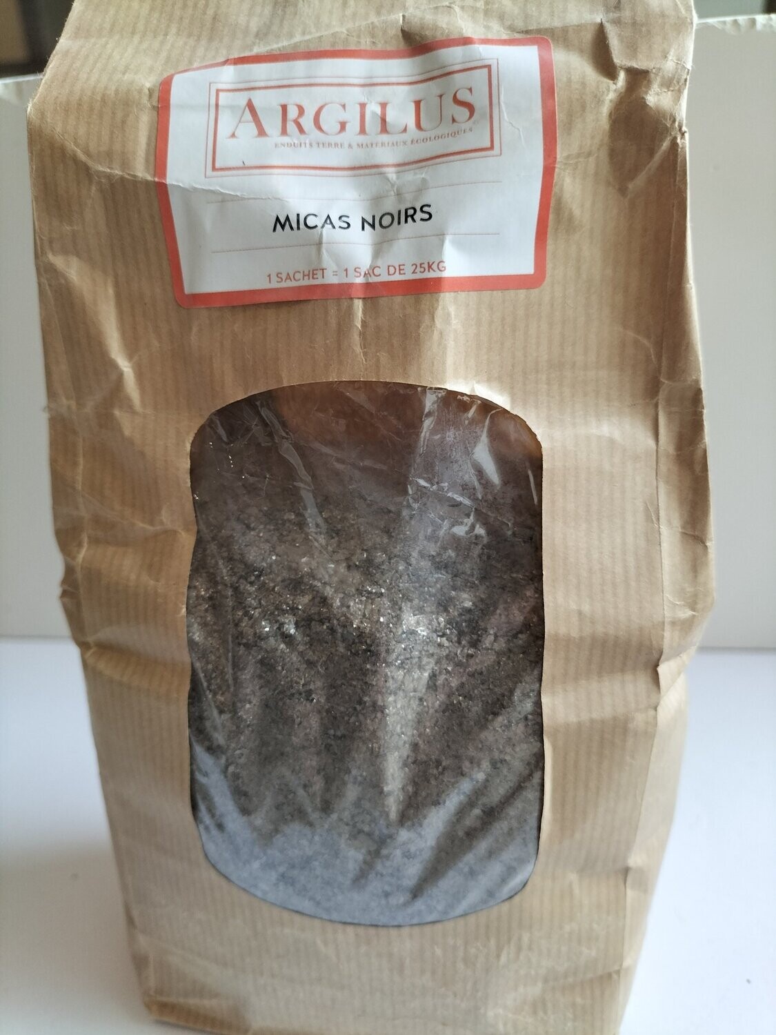 Mica Noir
