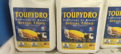 Hydrofuge pour béton
