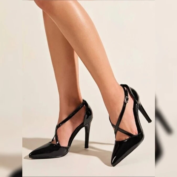 Close Toes open back Heels