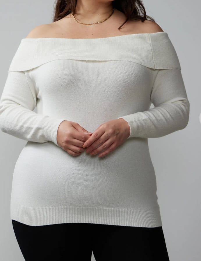 Long Sleeves Off-the-Shoulder Top