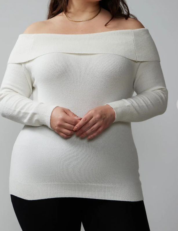 Long Sleeves Off-the-Shoulder Top