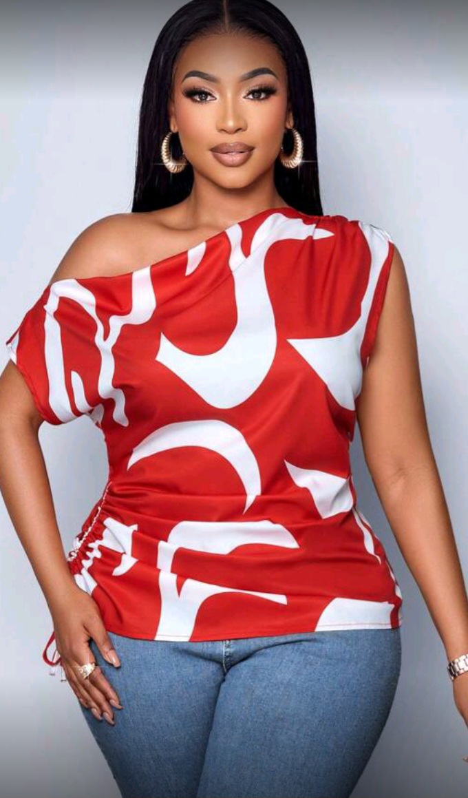 Geometric Print One-Shoulder Ruched Side Top