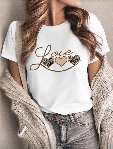 Heartprint Crew Neck T-Shirt – Casual Chic