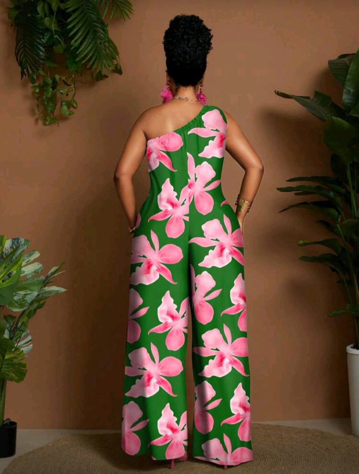 Elegant Green & Red Floral Sleeveless Jumpsuit