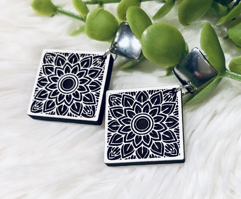 Mandala Engraved Diamond Shape Earrings