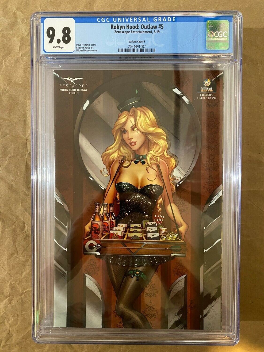 Robyn Hood: Outlaw #5 - Wizard World Chicago - CGC 9.8