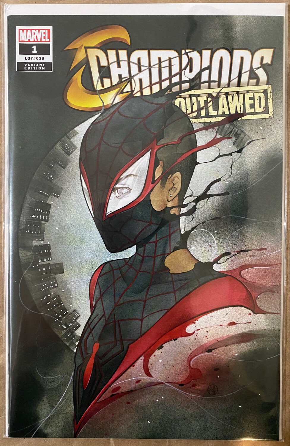 Champions Outlawed #1 - Momoko Trade Exclusive