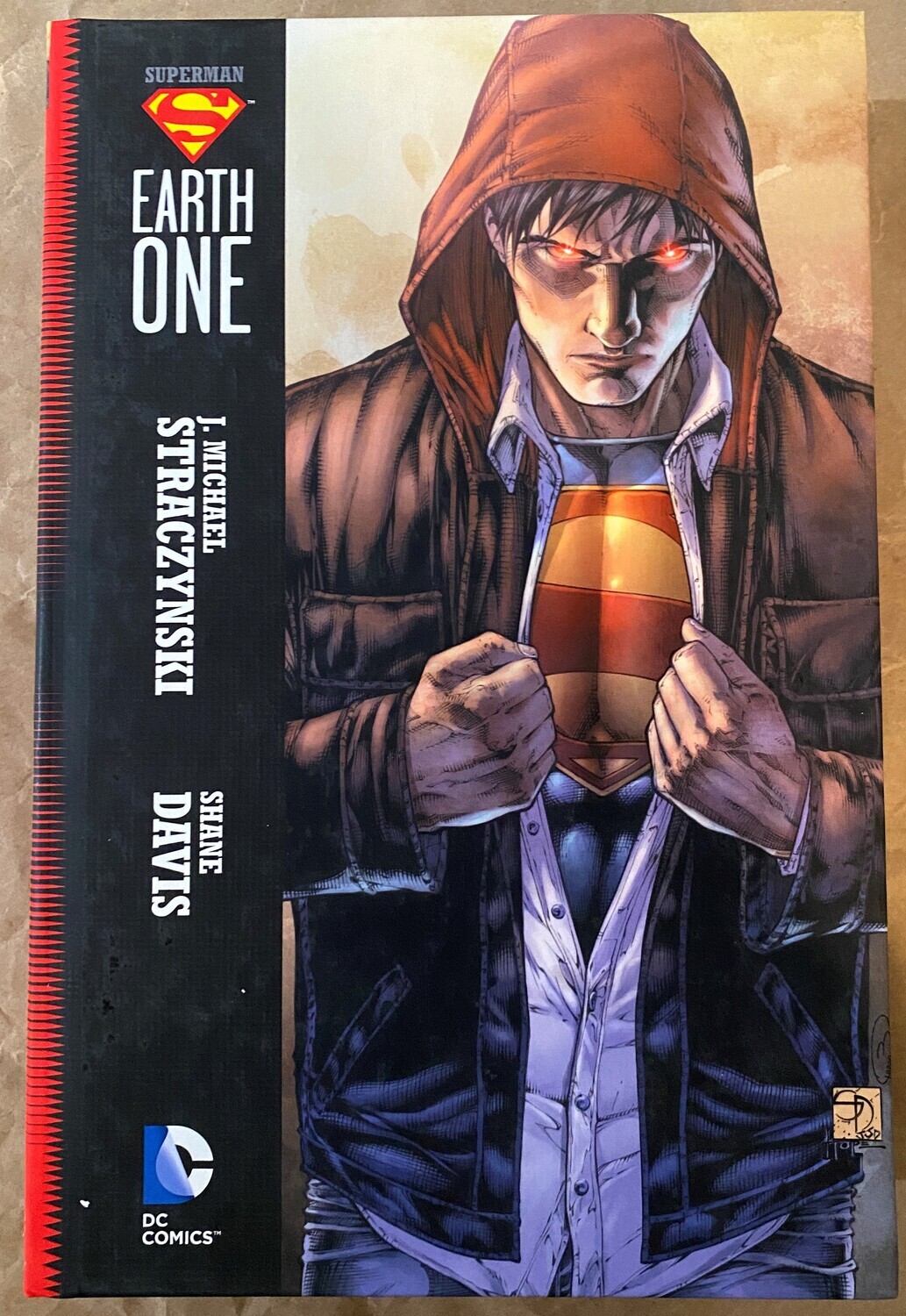 Superman Earth Two - Volume 1 (Hardcover)
