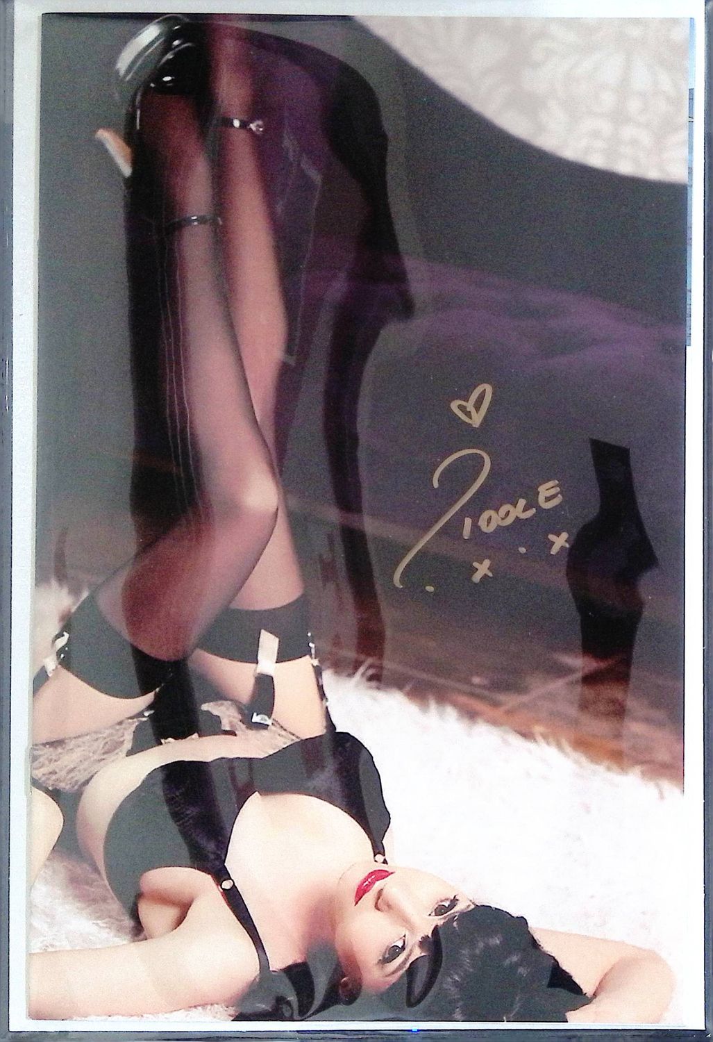 Bettie Page #1 - Riki &quot;Riddle&quot; LeCotey Cosplay Virgin Exclusive (SIGNED)