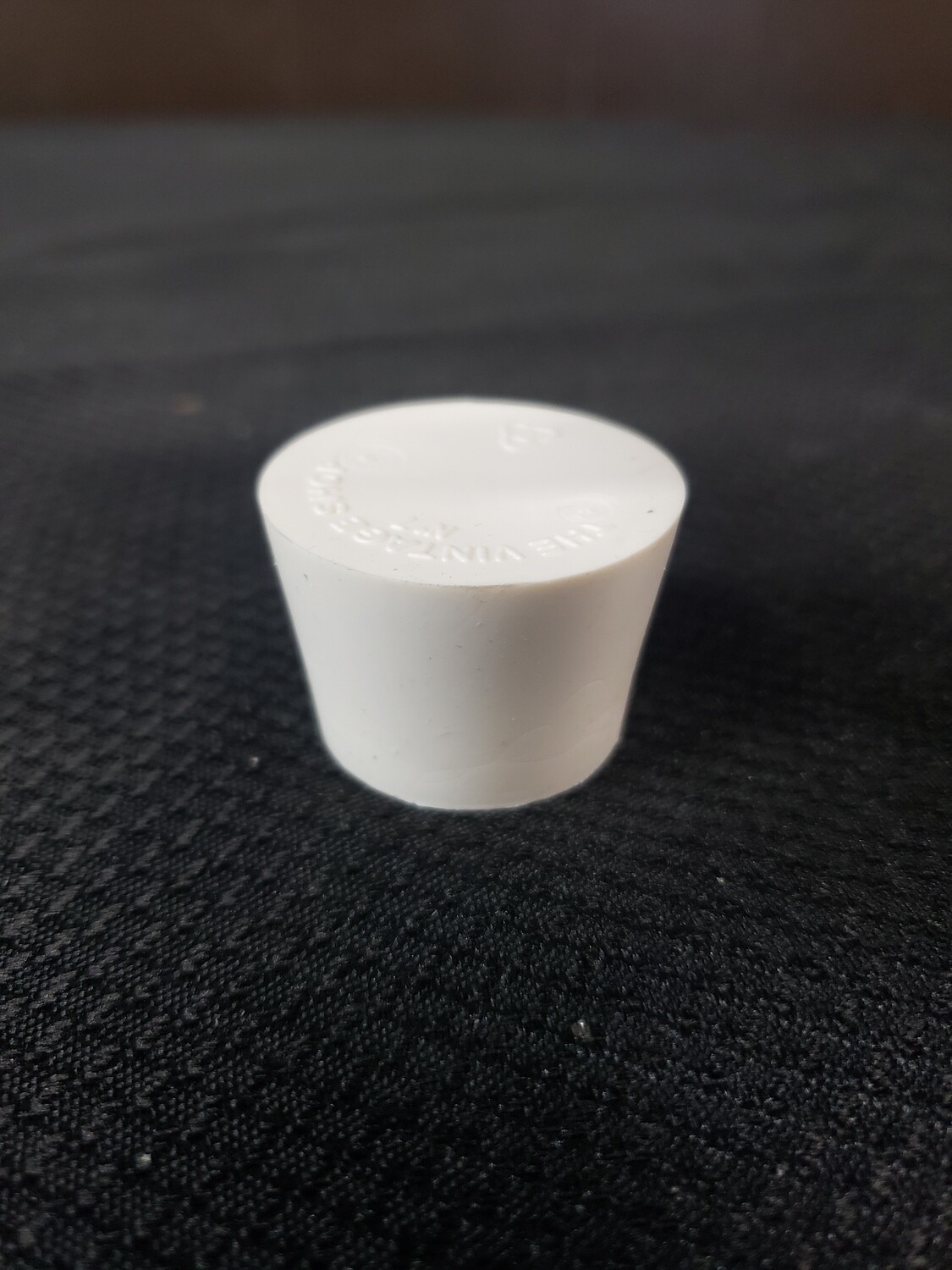 Rubber Stopper, #7 W/ Airlock Hole 