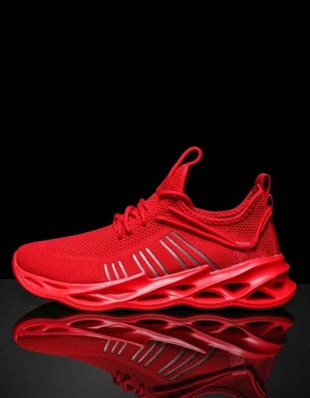 Men Tab decor back running shoes