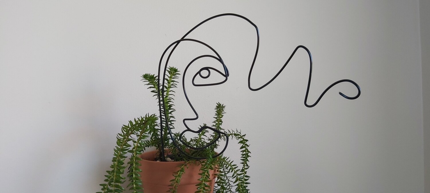 The Potted Profile Plant Stake