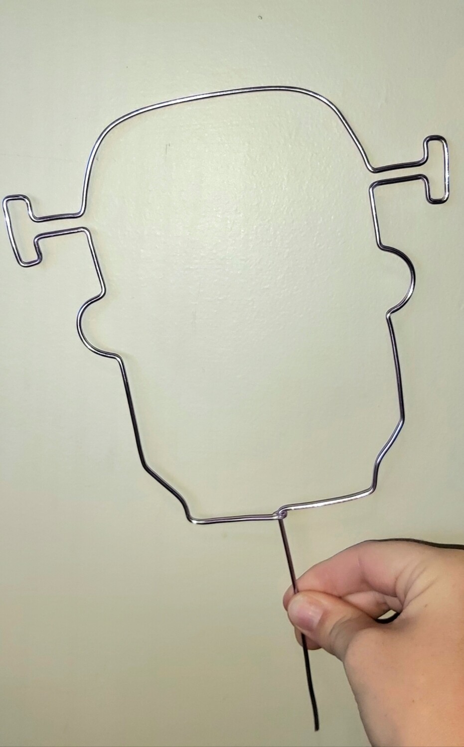 Let’s Be Frank Plant Trellis