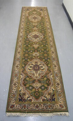 Indian Chakhari Runner 10' Green/Cream Indian Chakhari Runner 10' Green/Cream