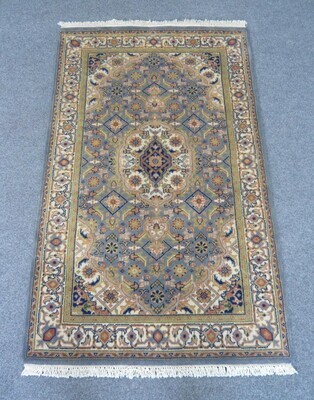 Indian Chakhari Rug Lt Blue/Cream Indian Chakhari Rug Lt Blue/Cream