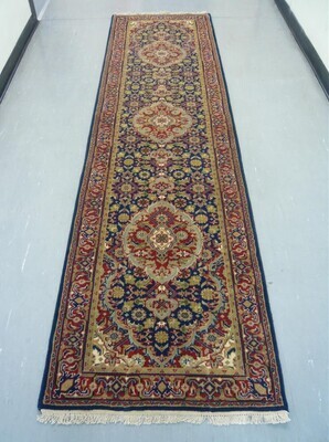 Indian Chakhari Runner Blue/Red Indian Chakhari Runner Blue/Red