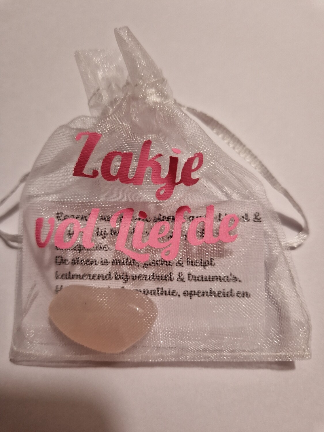 Zakje liefde - Rozenkwarts knuffelsteen.