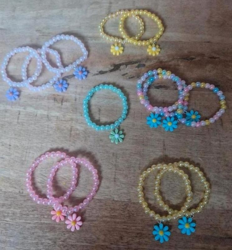 Vrolijke meiden armband