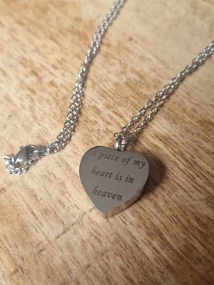 Ashanger met tekst - a piece.. Ashanger met tekst - a piece..