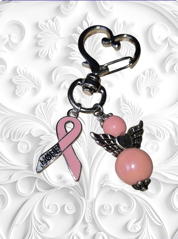 Beschermengel Hope liefdevol roze.