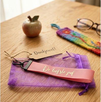 Sleutelhanger de liefste juf Sleutelhanger de liefste juf