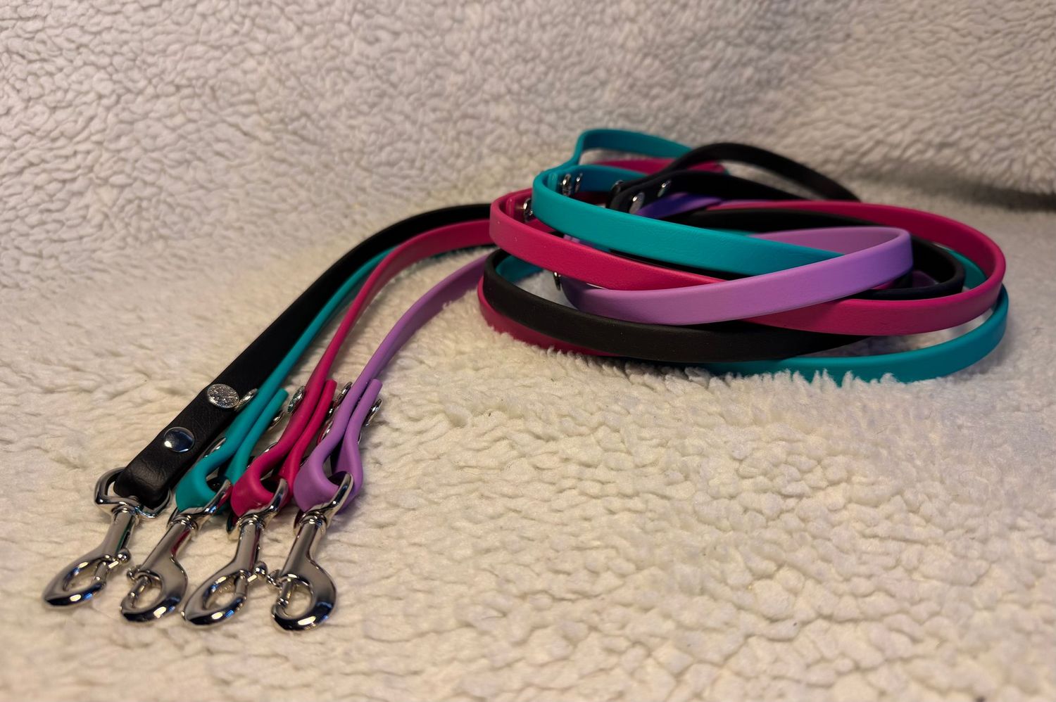 Solid Biothane Leashes