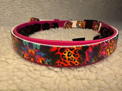 Wild Thing On Magenta 20-22"