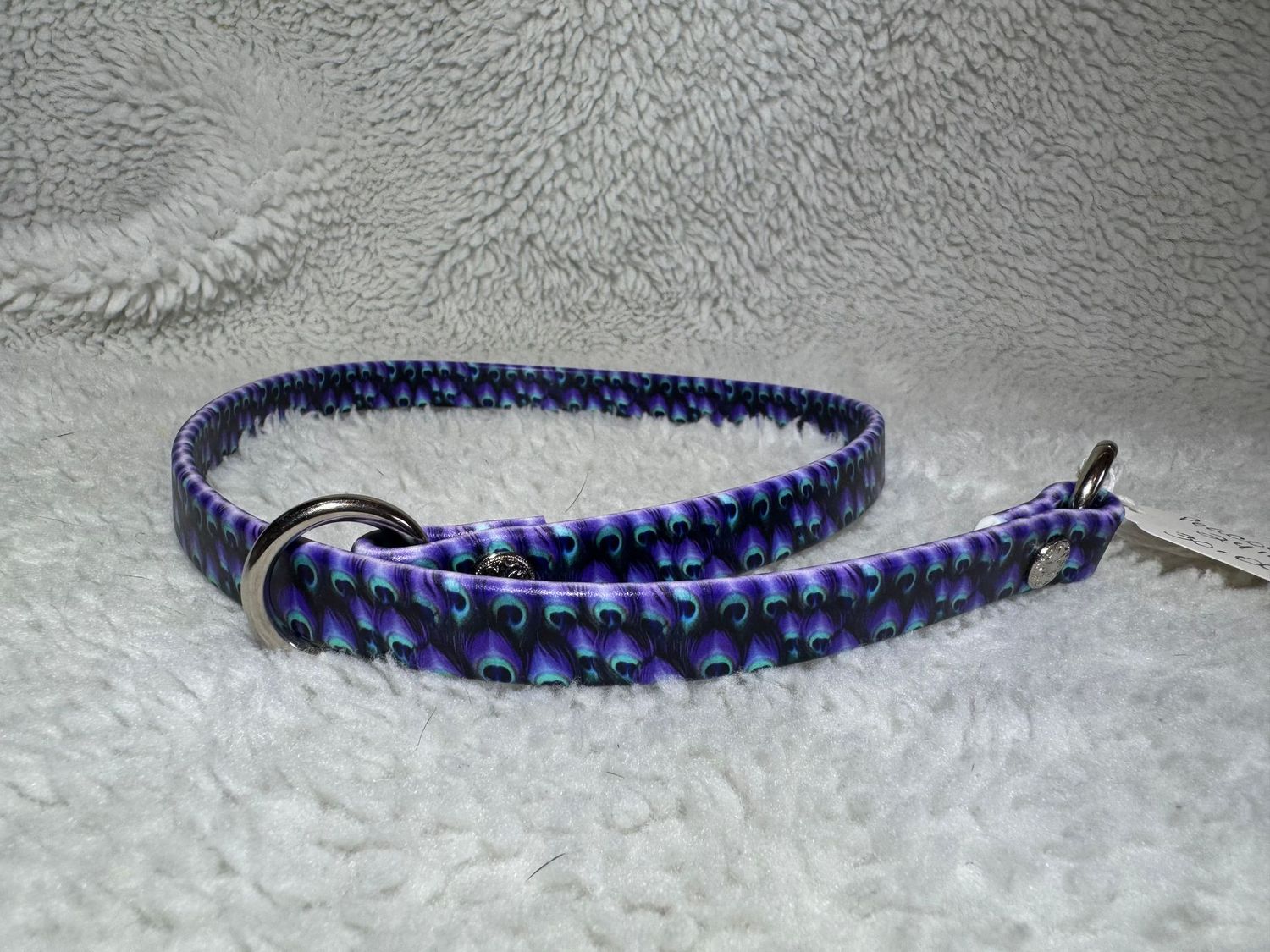 Peacock Slip Collar 22-24"