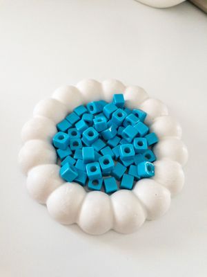 Blaue Perlen