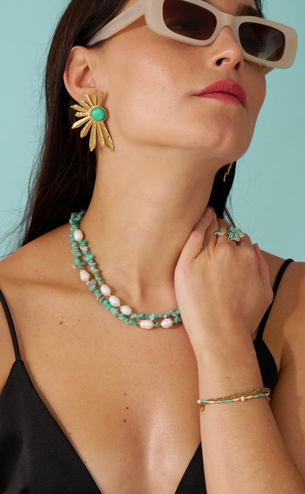 Doppelte Halskette aus Süßwasserperlen und Naturstein