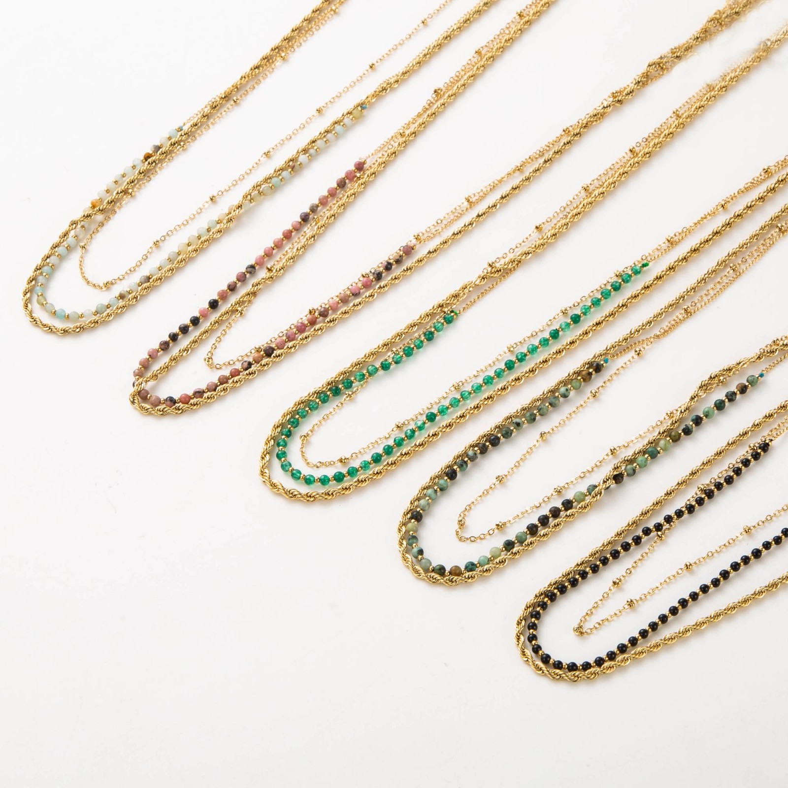 Feine mehrreihige Halskette mit Steinperlen / Amazonit -Stein