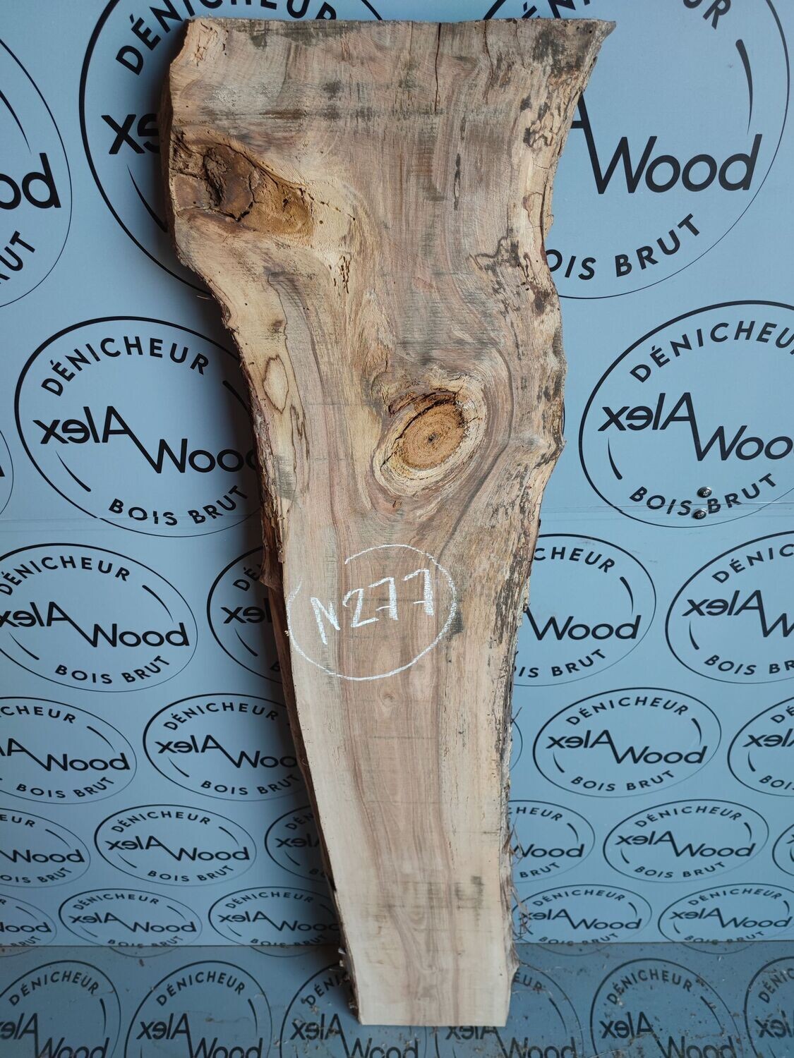 Plateau de noyer échauffé bois brut - N277