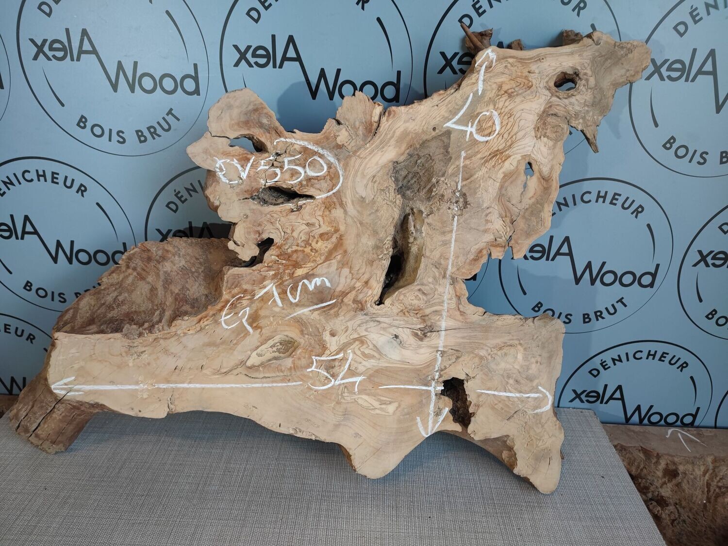 Plateau bois d'olivier formes naturelles originales - OV550
