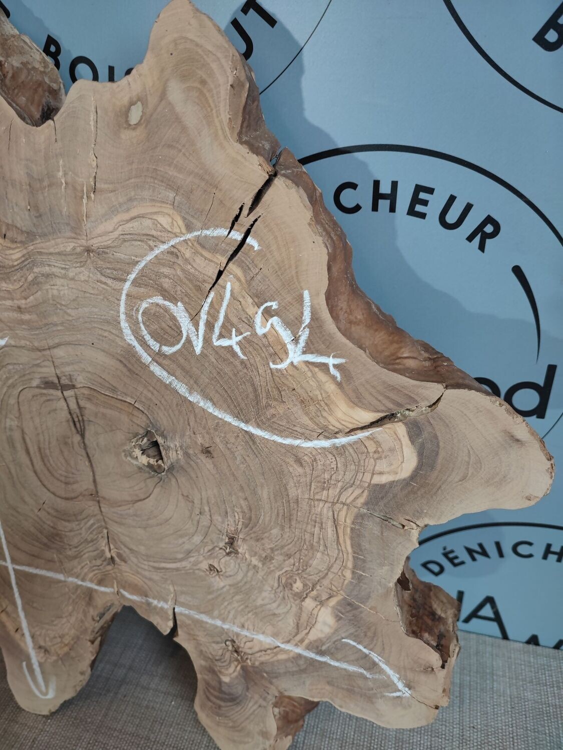 Disque bois d'olivier live edge - OV494