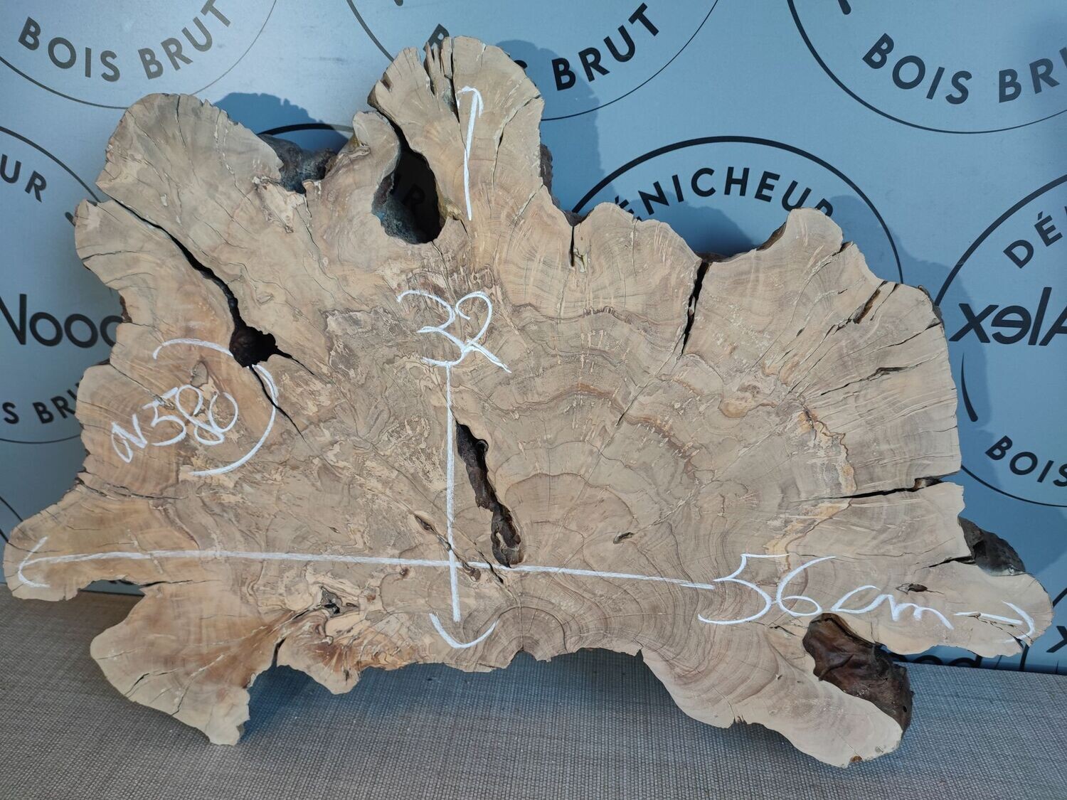 Planche En Bois D'olivier Séchée Au Four - épaissseur Variable, Bois Dur, Peinturable, Idéale Menuiserie Ou Résine