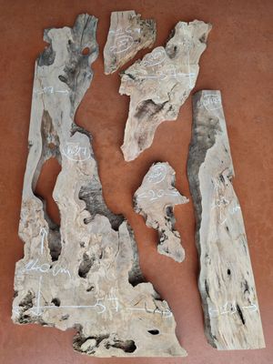 Plateau planche bois d'olivier idéal création bois et résine époxy