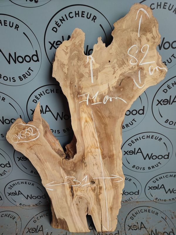 Plateau bois d'olivier idéal création bois et résine époxy