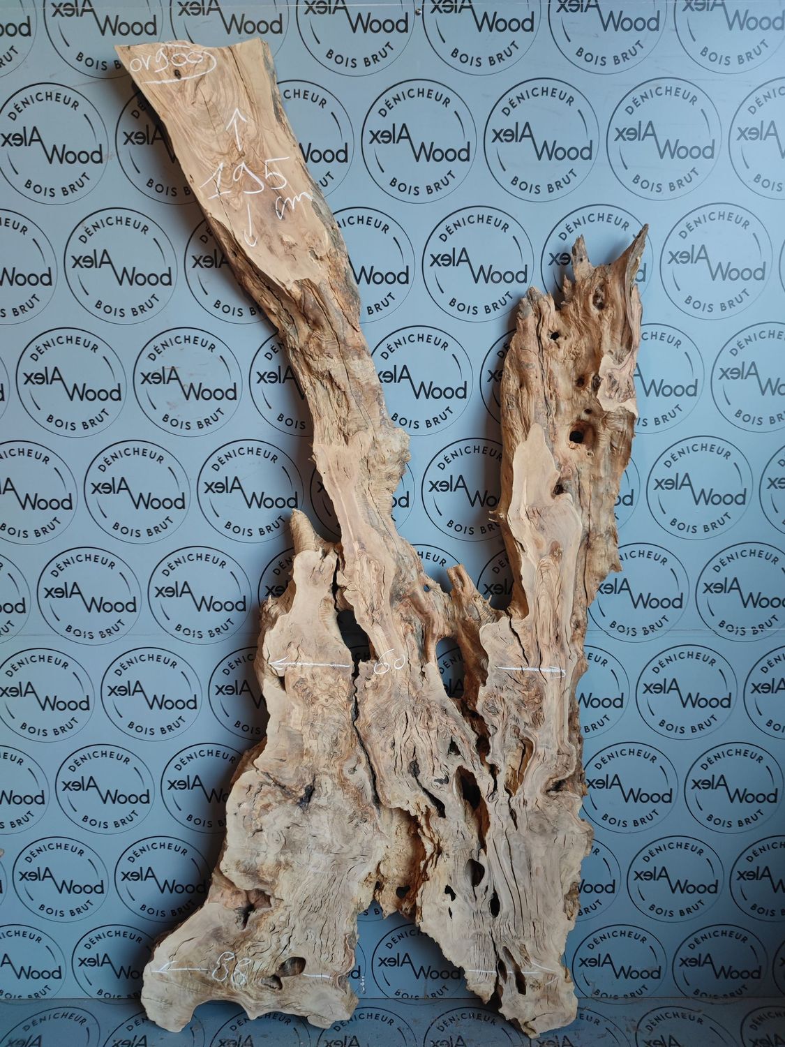 Créez une table en résine avec ce plateau en bois d'olivier - OV900