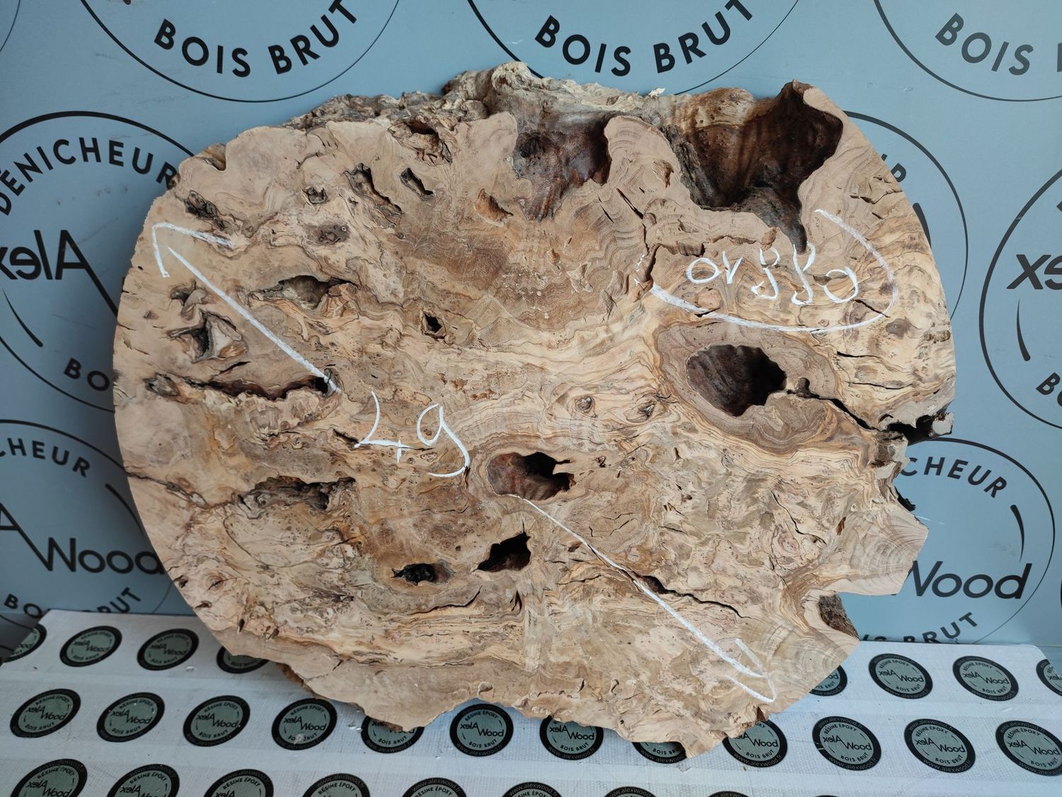 Plateau rond de bois d'olivier - OV880
