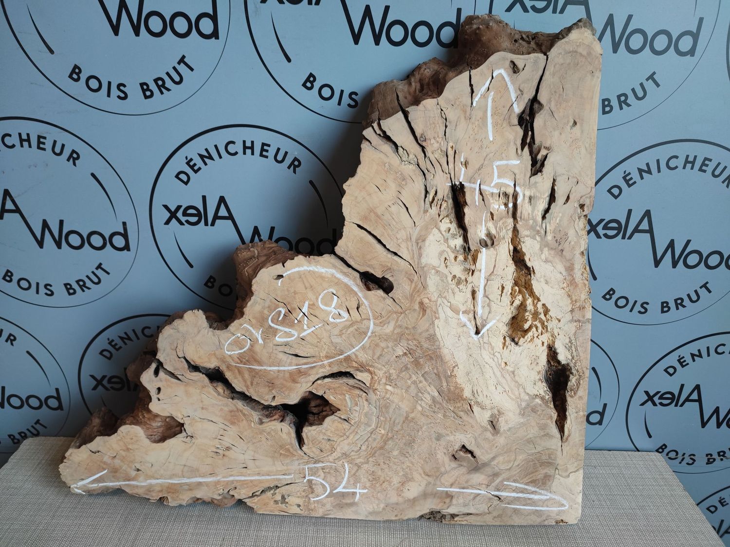 Plateau de bois d'olivier idéal résine époxy - OV818