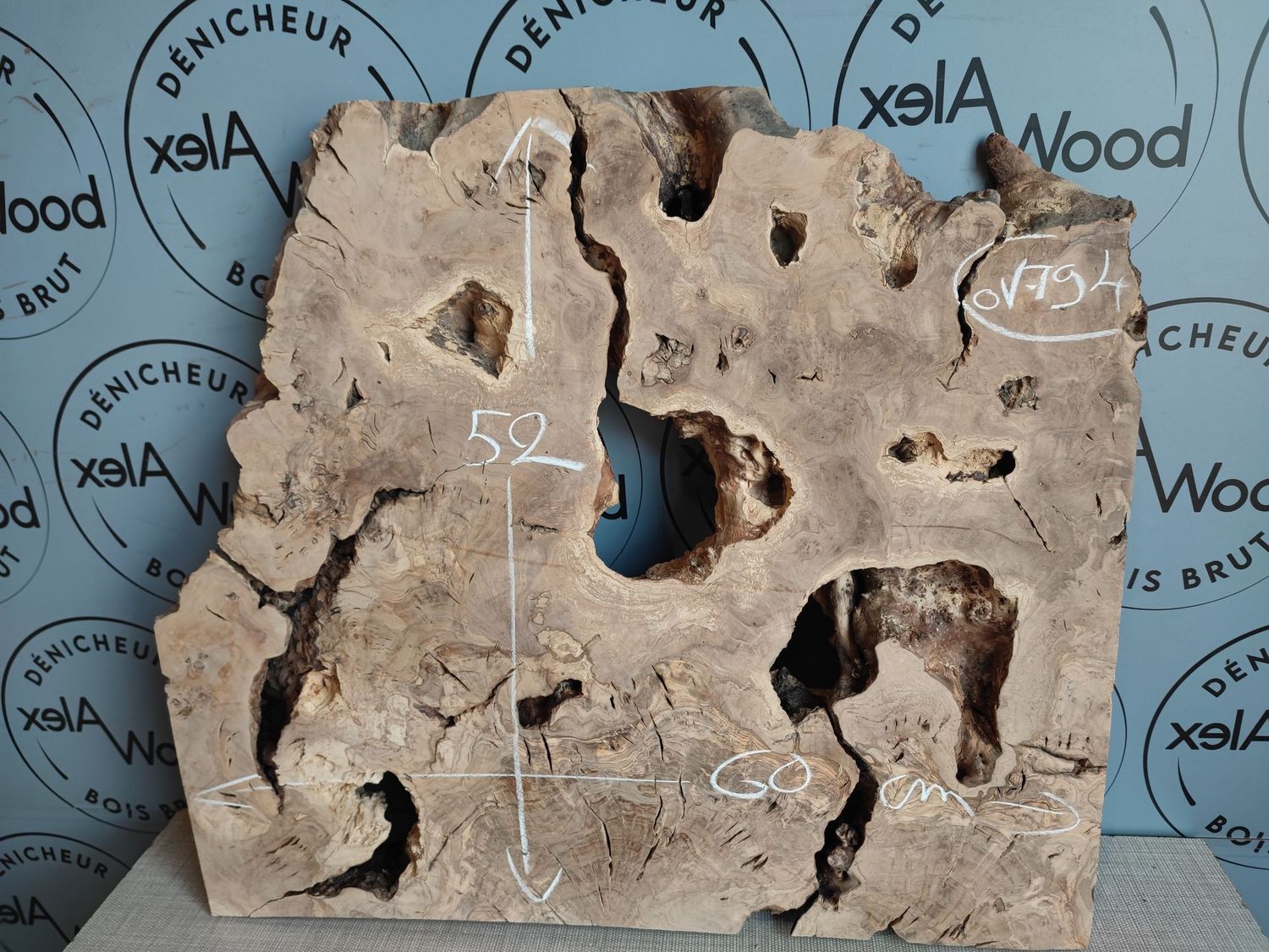 Plateau brut bois d'olivier parfait projet résine époxy - OV794