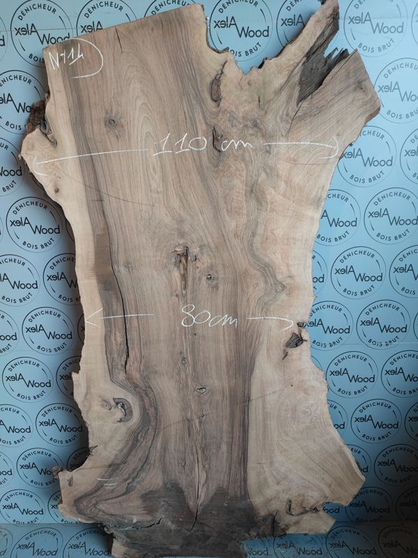 Plateau XXL en noyer massif – Bords bruts