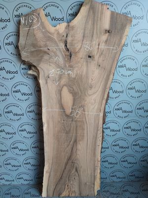 Plateau en noyer massif raboté — authenticité et style pour vos projets Plateau en noyer massif raboté — authenticité et style pour vos projets